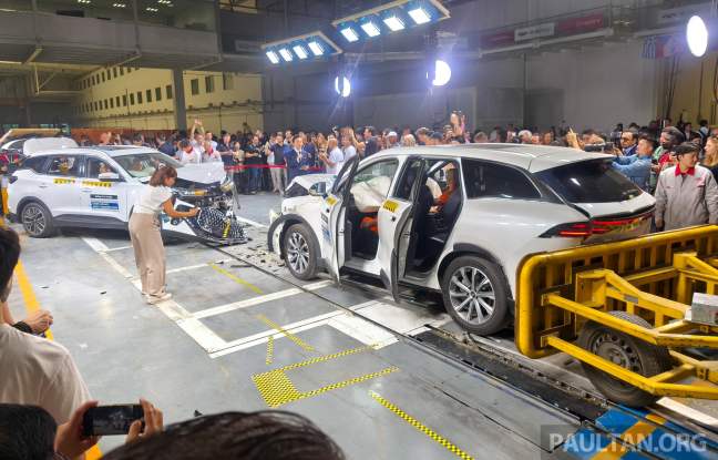 Chery Tiggo 9 PHEV and Tiggo 7 crash test Wuhu-3