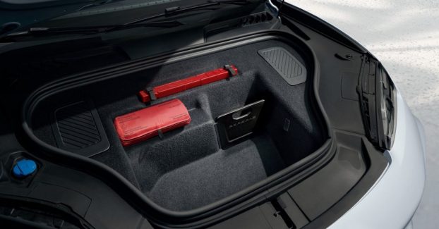 Porsche Macan ad 2