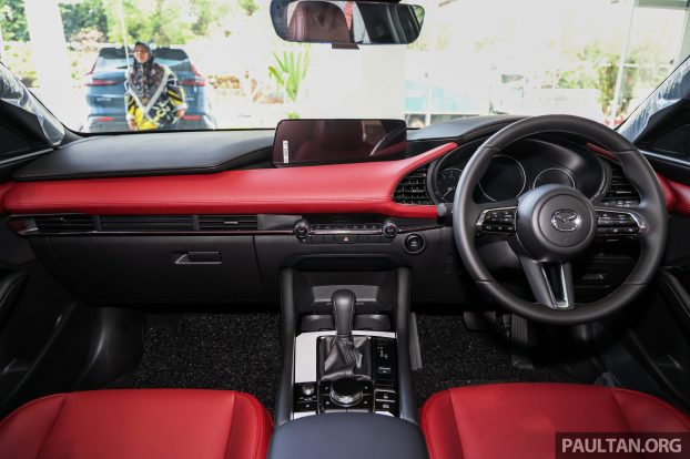 2025-Mazda-3-Liftback-Malaysia-Int-2