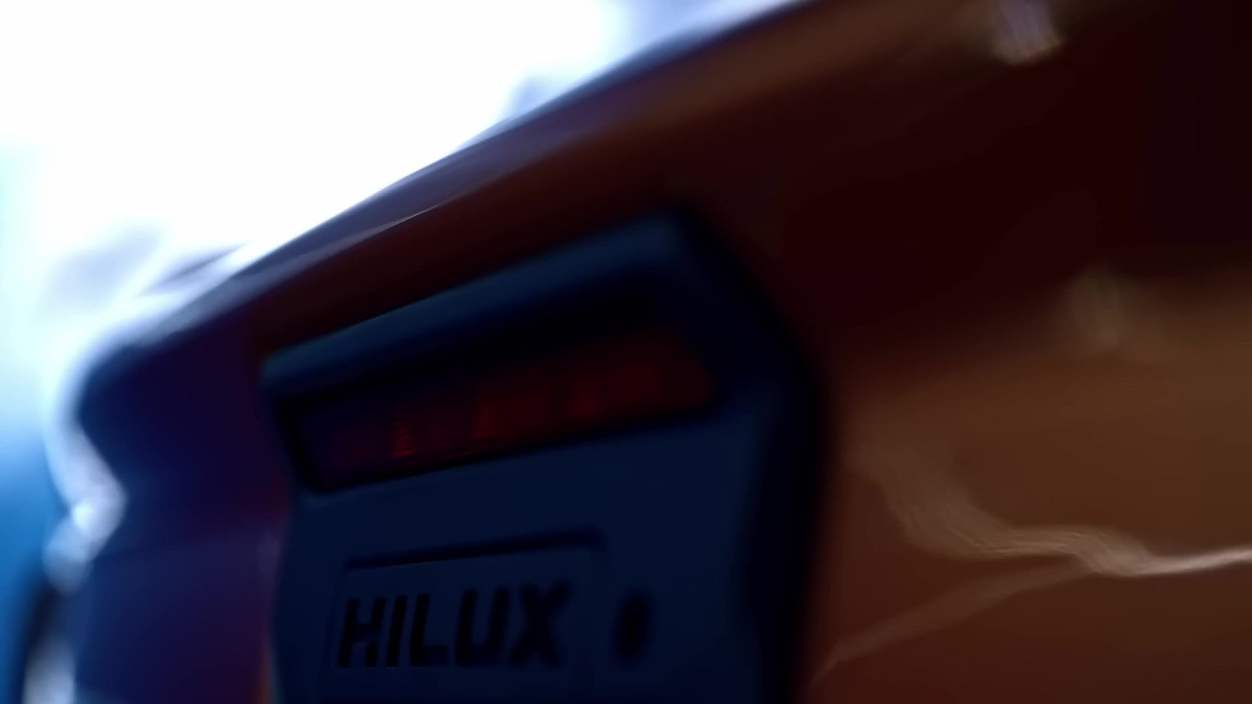 2026 Toyota Hilux Travo teaser-5