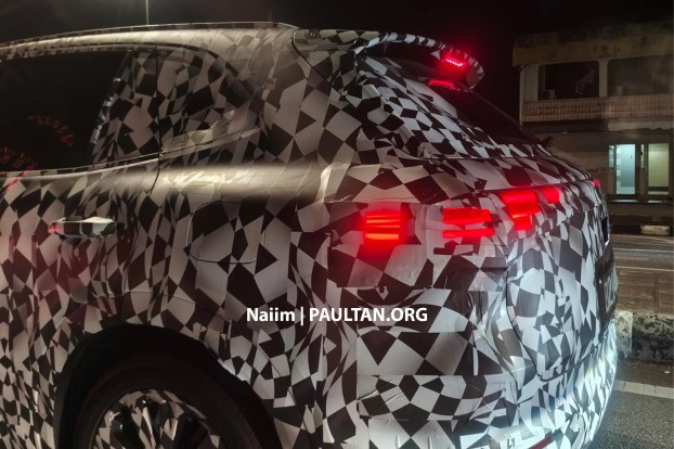 Proton-emas-7-phev-spyshot-2