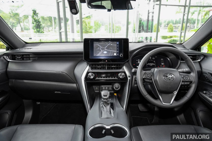 2026-Toyota-Harrier-HEV-Malaysia-Int-2