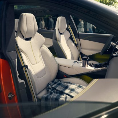 Lotus Eletre X 12
