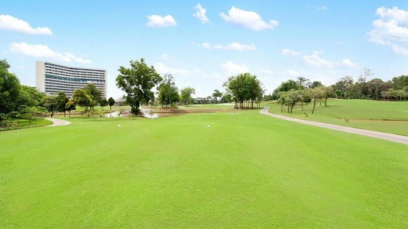 7 Best Golf Courses in Batam for Your Luxury Weekend
