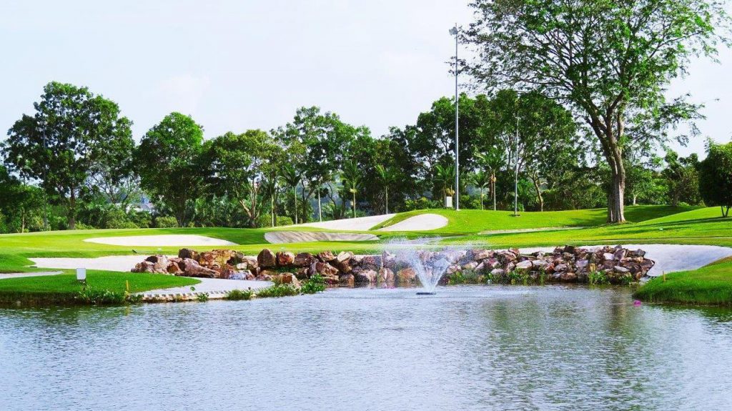 7 Best Golf Courses in Batam for Your Luxury Weekend