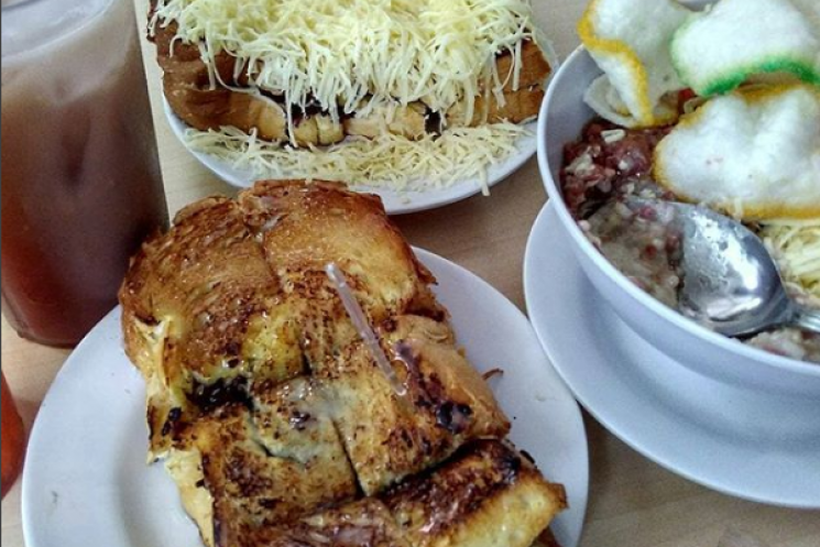 7 Best Street Foods When You Visit Jakarta