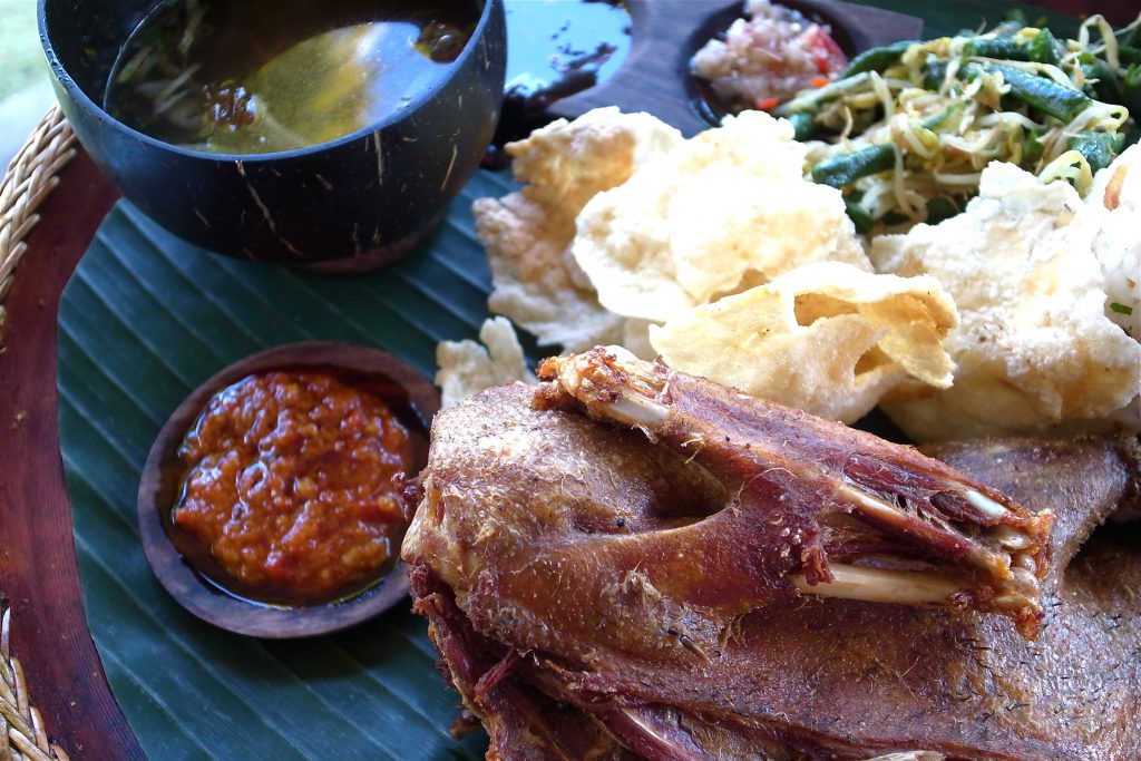 Bebek Bengil Ubud, Nikmati Sajian “Dirty Duck” Bali yang Istimewa