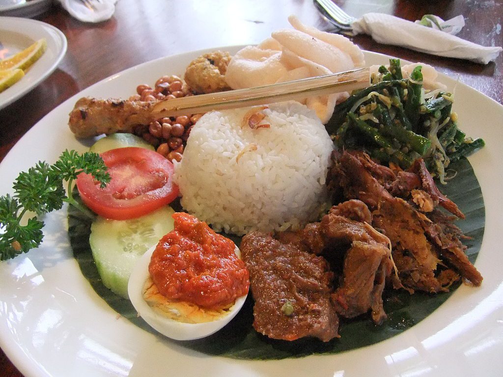Bebek Bengil Ubud, Nikmati Sajian “Dirty Duck” Bali yang Istimewa