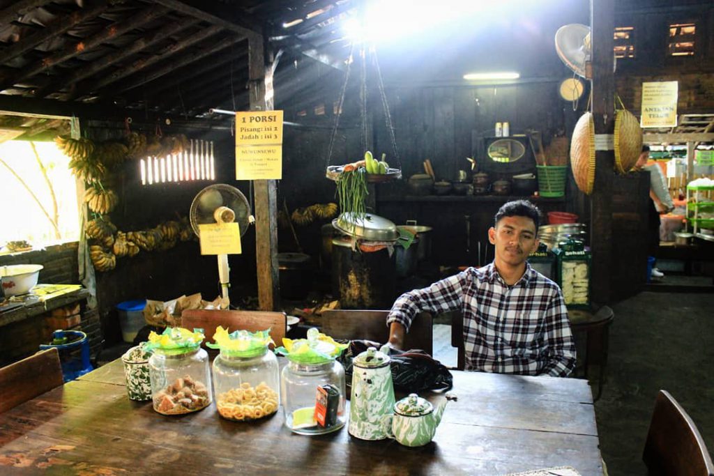 Menikmati Kopi Klotok Jogja dan Kulinernya yang Istimewa
