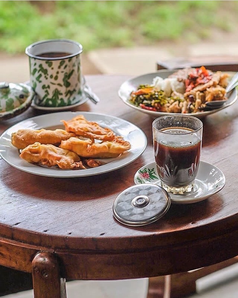 Menikmati Kopi Klotok Jogja dan Kulinernya yang Istimewa