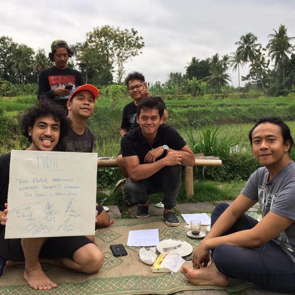 Menikmati Kopi Klotok Jogja dan Kulinernya yang Istimewa