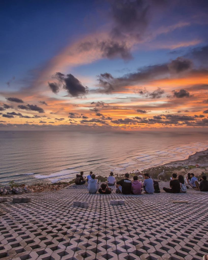 Pantai Parangtritis, Menikmati Keindahan Pantai Terbaik Yogyakarta