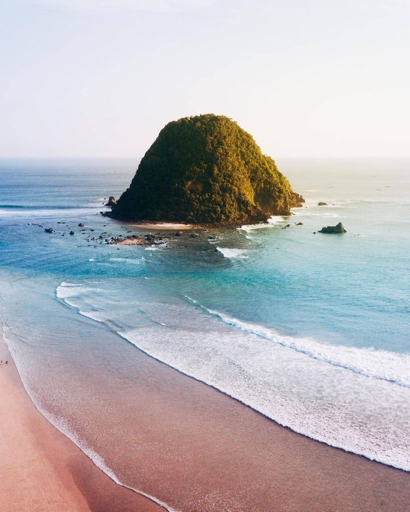 10 Tempat Wisata Banyuwangi Paling Mempesona
