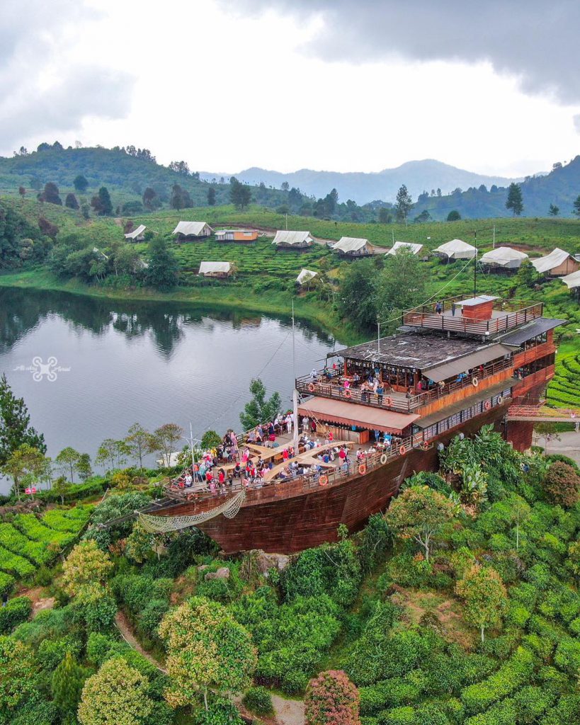 25 Tempat Buka Puasa (Bukber) Terbaik di Bandung 2025