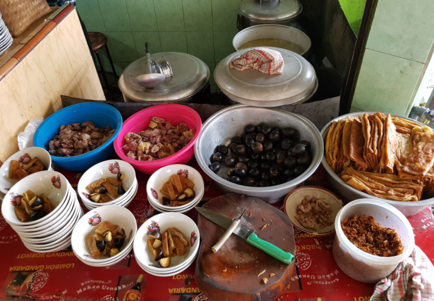 12 Tempat Makan di Solo Paling Enak yang Wajib dikunjungi
