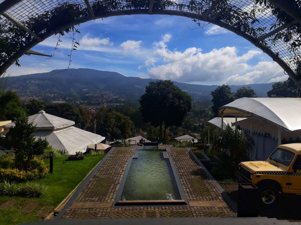 10 Tempat Glamping di Bandung Untuk Liburan Terbaik