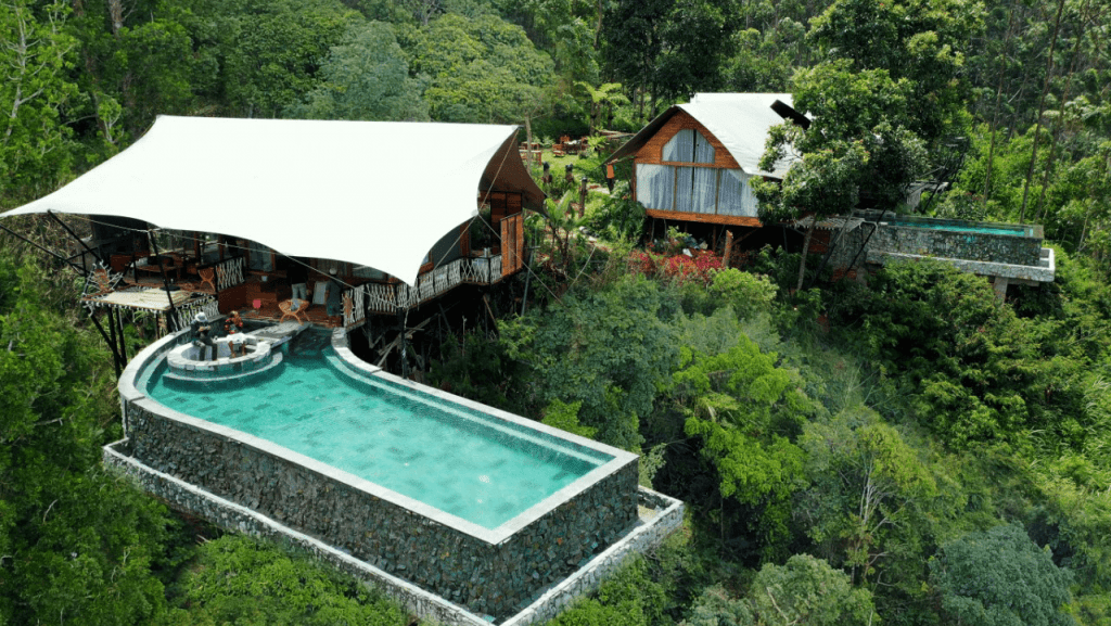 10 Tempat Glamping di Bandung Untuk Liburan Terbaik
