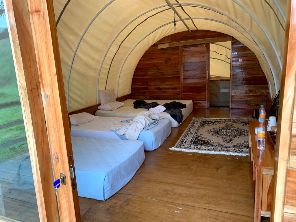 10 Tempat Glamping di Bandung Untuk Liburan Terbaik