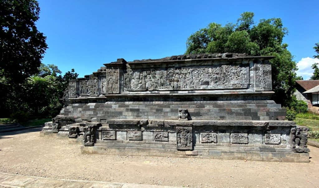 17 Tempat Wisata di Kediri yang Lagi Hits Terbaru 2025
