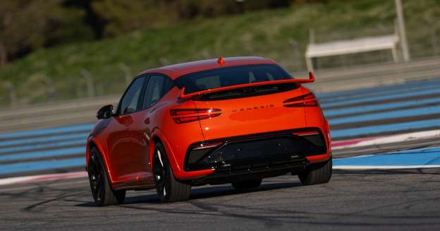Genesis GV60 Magma-5