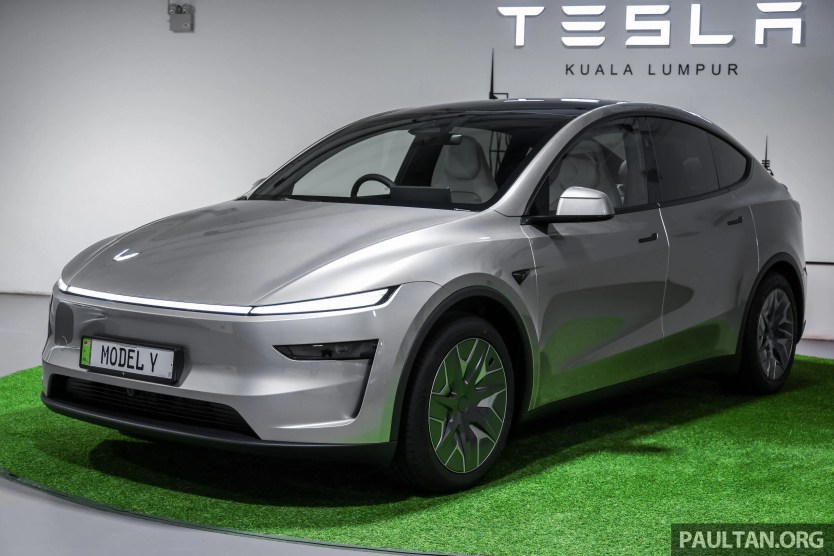 2026-Tesla-Model-Y-L-Preview-Malaysia-Ext-1