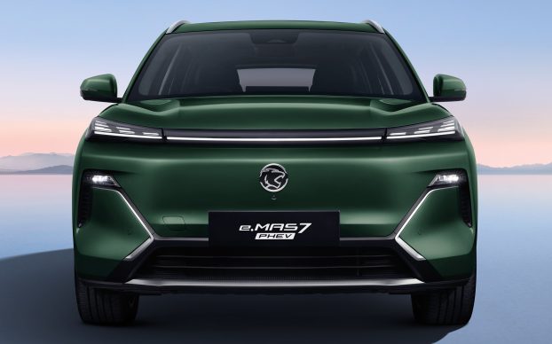 Proton eMas 7 PHEV Emerald Green-4