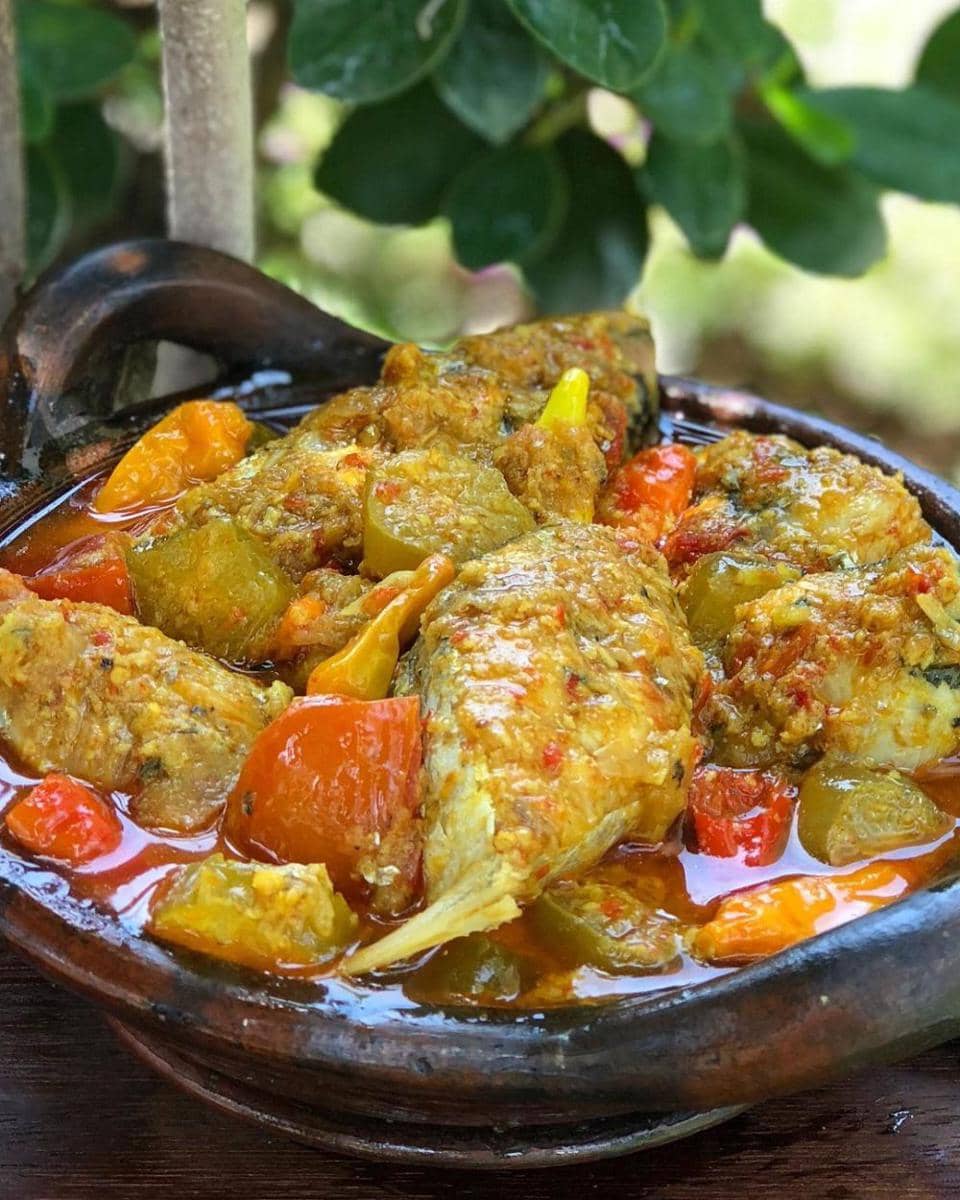 Olahan Ikan Tenggiri, 1. Tenggiri asam pedas, 2. Balado ikan tenggiri, 3. Resep ikan tenggiri goreng tepung, 4. Resep ikan tenggiri woku , 5. Tenggiri masak belimbing