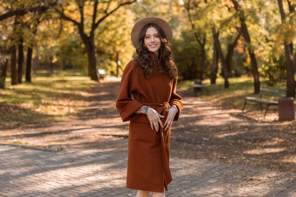 1. Warna hazelnut seperti apa, 2. Warna hazelnut cocok untuk warna kulit apa?, 3. Warna apa yang cocok dengan hazelnut?, 4. Baju warna hazelnut cocok dengan hijab warna apa?