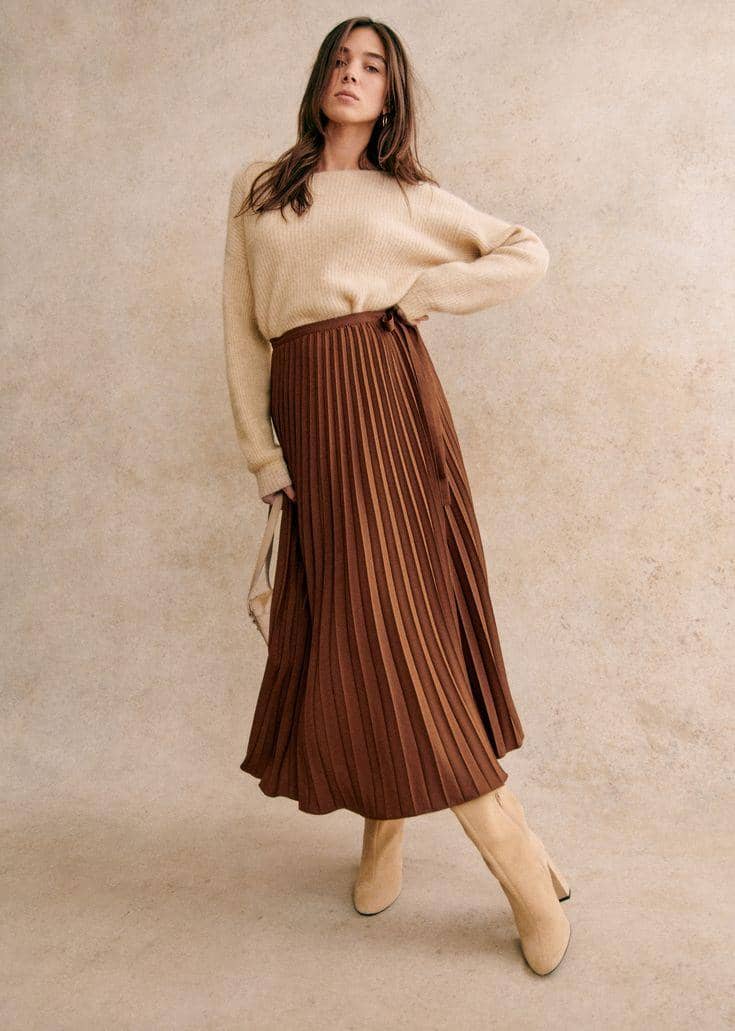 1. Warna hazelnut seperti apa, 2. Warna hazelnut cocok untuk warna kulit apa?, 3. Warna apa yang cocok dengan hazelnut?, 4. Baju warna hazelnut cocok dengan hijab warna apa?