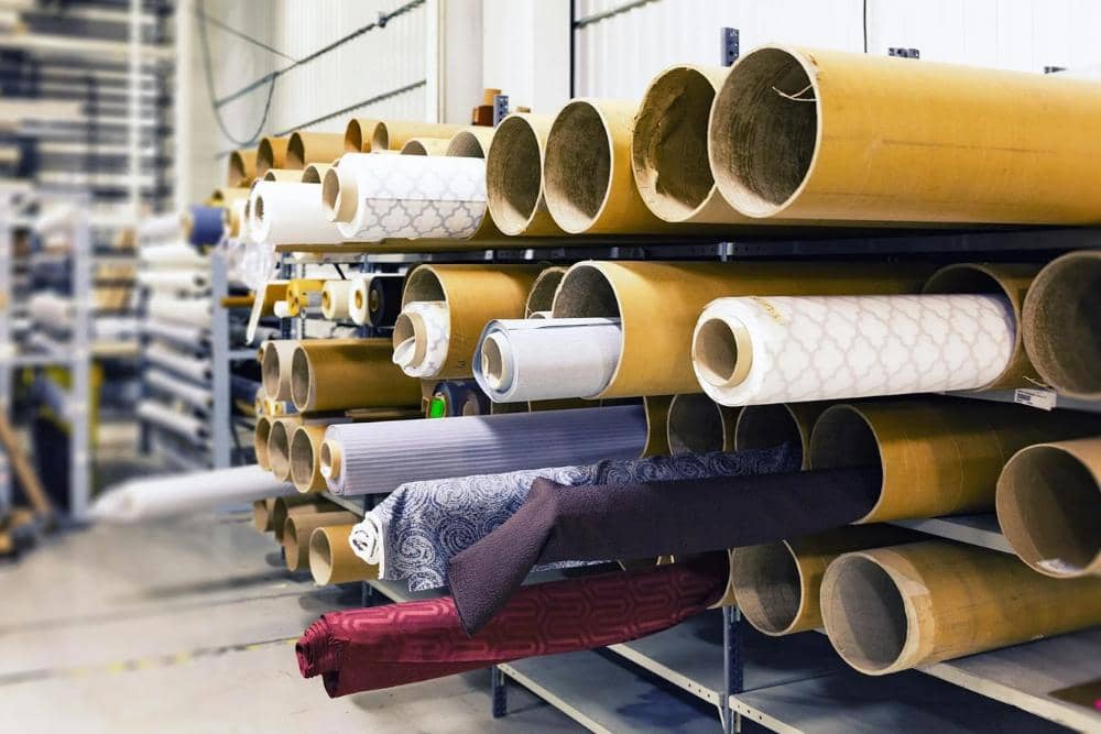 1. Apa itu bahan polyester?, 2. Kelebihan bahan polyester, 3. Kekurangan bahan polyester, 4. Jenis bahan polyester