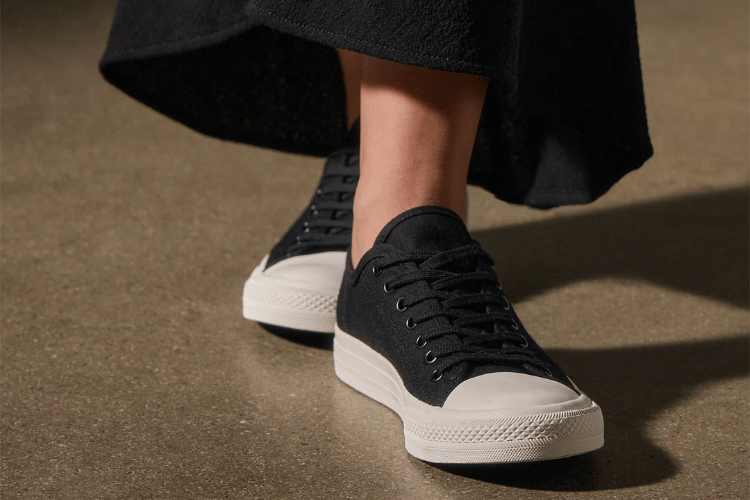 Cover Sepatu Sekolah - jamesperse.com.png