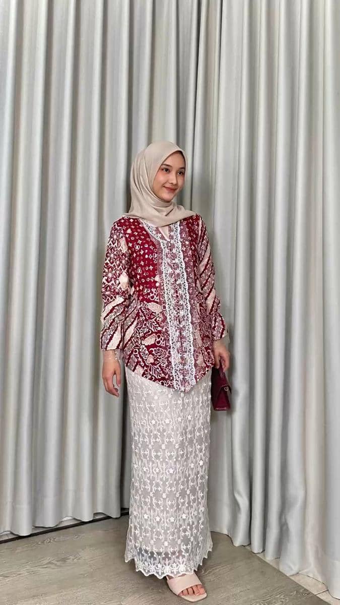 pinterest.com.jpg, 1. Model jilbab segi empat simpel, 2. Model jilbab ikat belakang, 3. Model jilbab segi empat layer, 4. Model jilbab segi empat dengan inner ninja, 5. Model jilbab segi empat menutup dada