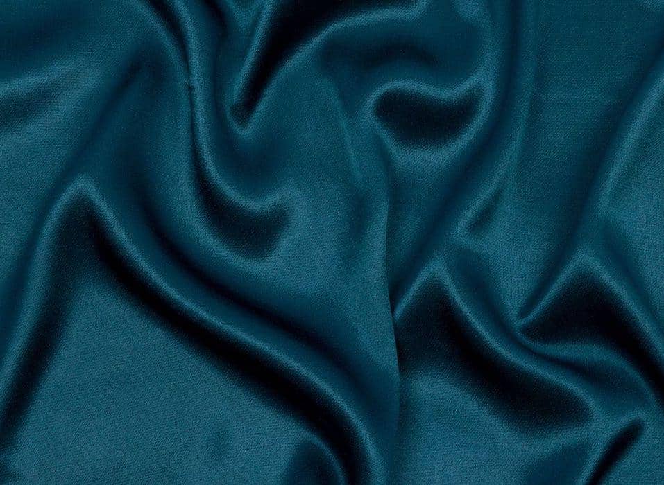 moodfabrics.com, 1. Asal dan Proses Pembuatan, 2. Permukaan dan Tampilan Rayon dan Viscose, 3. Kenyamanan Rayon dan Viscose, 4. Daya Tahan serta Perawatan Rayon dan Viscose