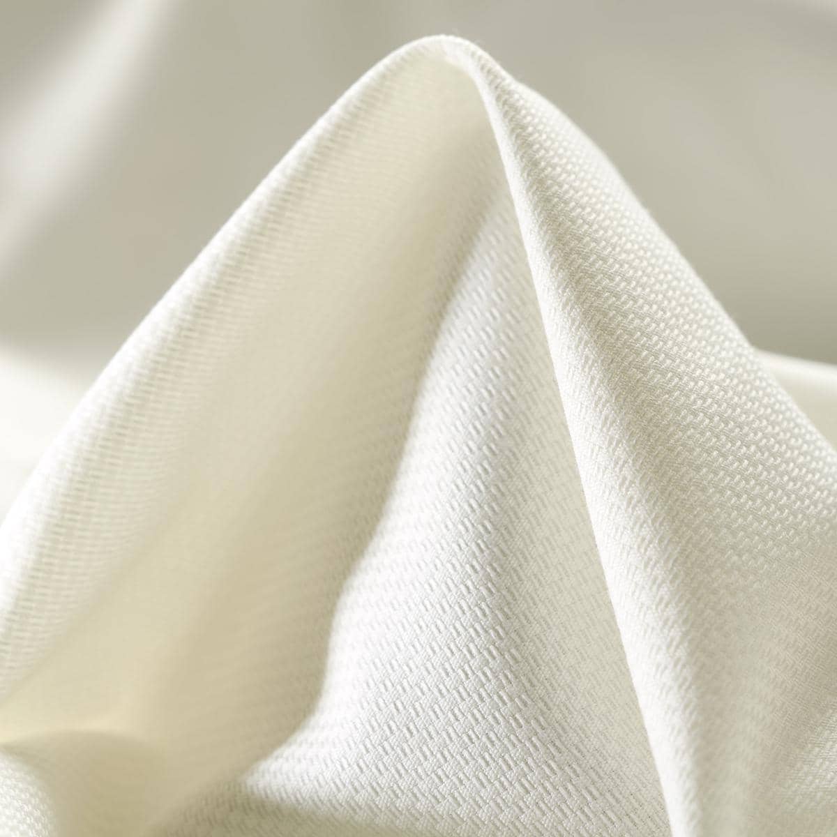 fabrichouse.com.jpg, 1. Apa itu bahan katun mikro?, 2. Karakteristik bahan katun mikro, 3. Perbedaan bahan katun mikro dengan katun biasa, 4. Kelebihan bahan katun mikro, 5. Kekurangan bahan katun mikro