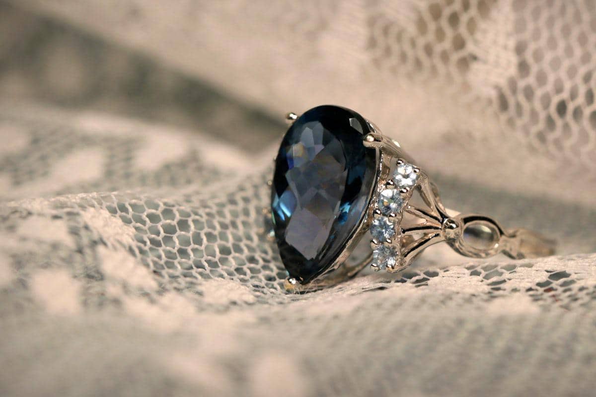 harga batu blue safir asli