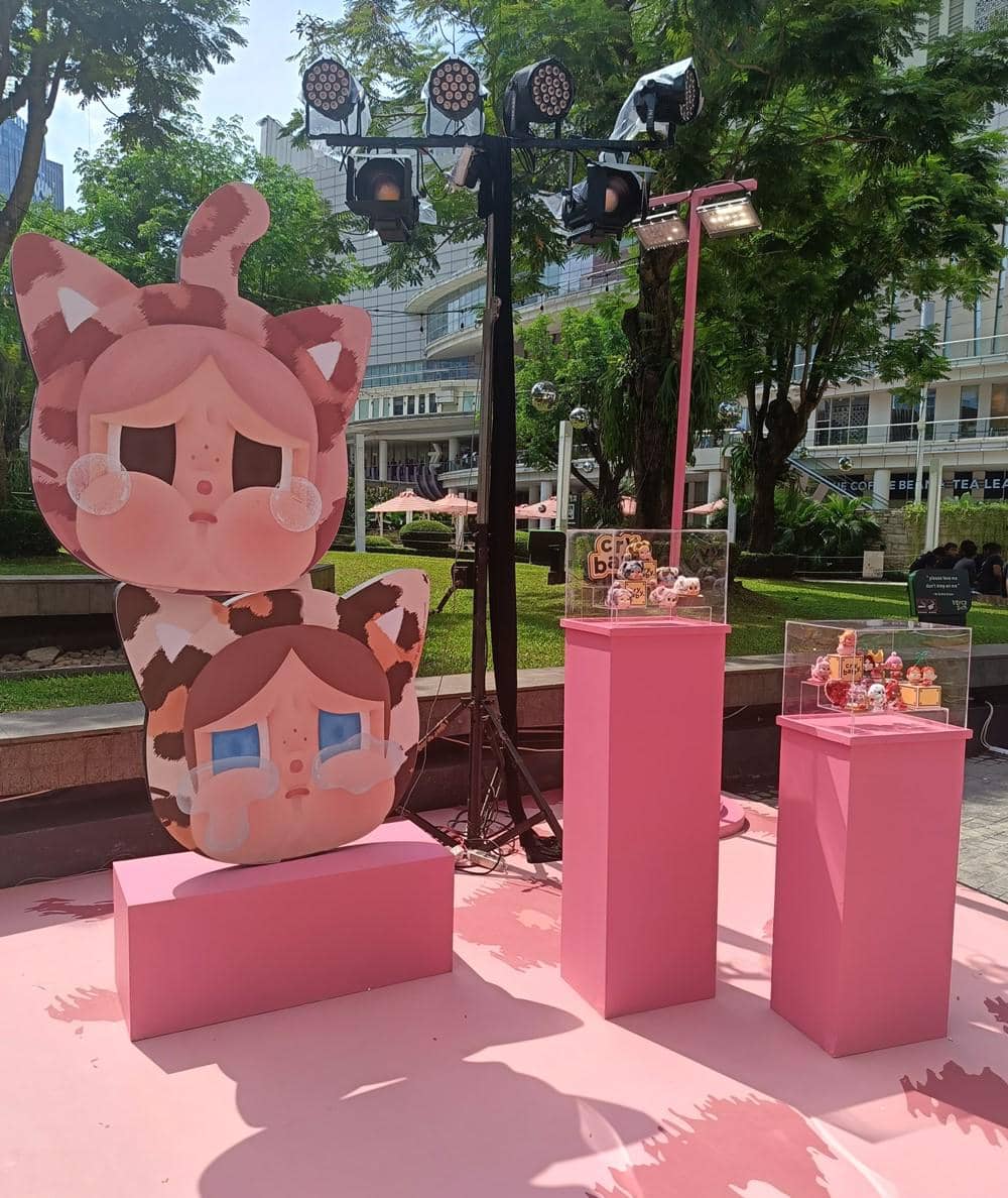 POP MART CP (3).jpeg, 1. Koleksi eksklusif yang cuma ada di sini, 2. Toko dengan tema Cry Baby yang super ikonik, 3. Photobooth pertama di dalam Store POP MART, 4. Instalasi WILD BUT CUTIE PARK di area Tribeca, 5. Fashion Show bareng hewan peliharaan di POP WALK with Pet