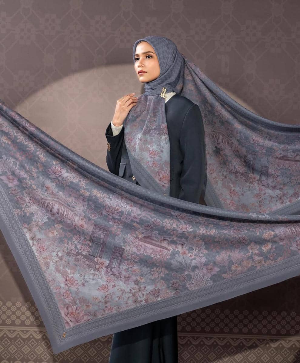 Sedikit cerita dari Palembang yang sebentar lagi bisa jadi bagian dari harimu—dalam balutan warn.jpg, 1. Dirancang untuk menemani momen Sederhana yang berarti, 2. Menggunakan material TENCEL™ Modal yang ramah kulit dan lingkungan, 3. Potongan versatile untuk gaya hidup yang dinamis dan mindful, 4. Filosofi self-care yang dibawa lewat pakaian, 5. Dian Ayu sebagai wajah kampanye yang mewakili perempuan modern