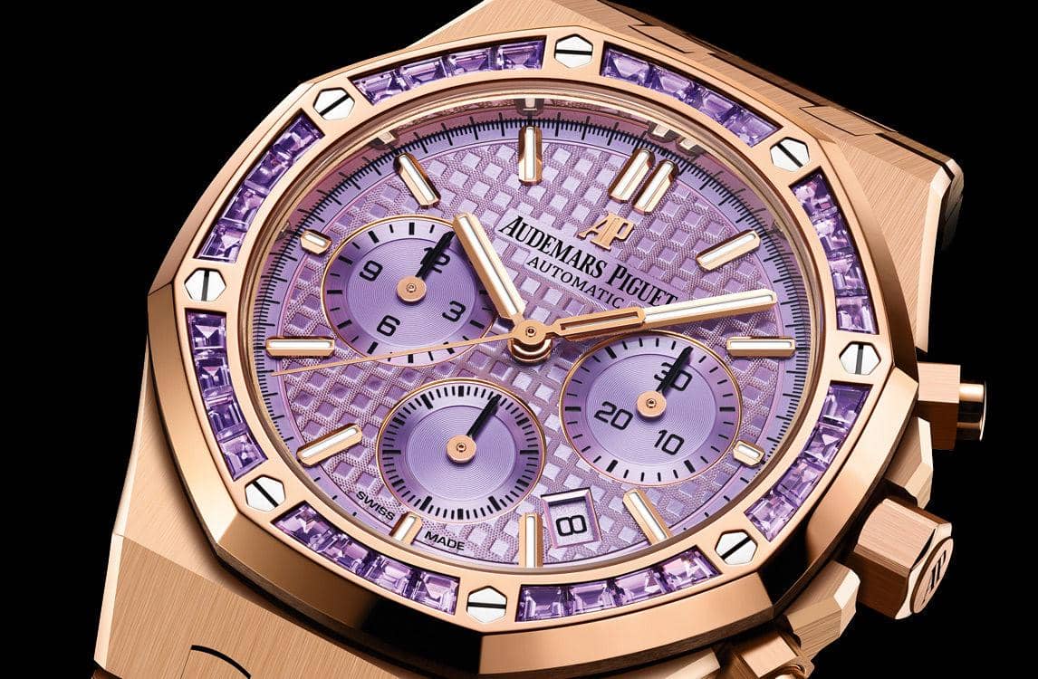 lacotedesmontres.com.jpg, 1. Bobotnya Lebih Berat, 2. Perhatikan Baut pada Bezel-nya, 3. Letak Jendela Tanggal yang Simetris, 4. Tulisan pada Dial Harus Proporsional, 5. Ada Ukiran ‘AP’