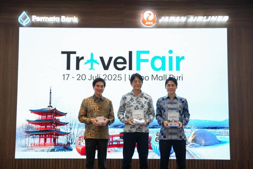 Foto 2 - Permata Bank Travel Fair 2025.jpg, 1. Jepang jadi destinasi favorit traveler Indonesia, 2. Dukung gaya hidup global dan dinamis, 3. Paket wisata super lengkap dari 9 travel agent ternama, 4. Kolaborasi lintas sektor yang bikin liburan makin nyaman, 5. Diskon dan cashback hingga puluhan juta rupiah