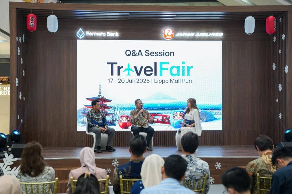 Foto 3 - Permata Bank Travel Fair 2025.jpg, 1. Jepang jadi destinasi favorit traveler Indonesia, 2. Dukung gaya hidup global dan dinamis, 3. Paket wisata super lengkap dari 9 travel agent ternama, 4. Kolaborasi lintas sektor yang bikin liburan makin nyaman, 5. Diskon dan cashback hingga puluhan juta rupiah