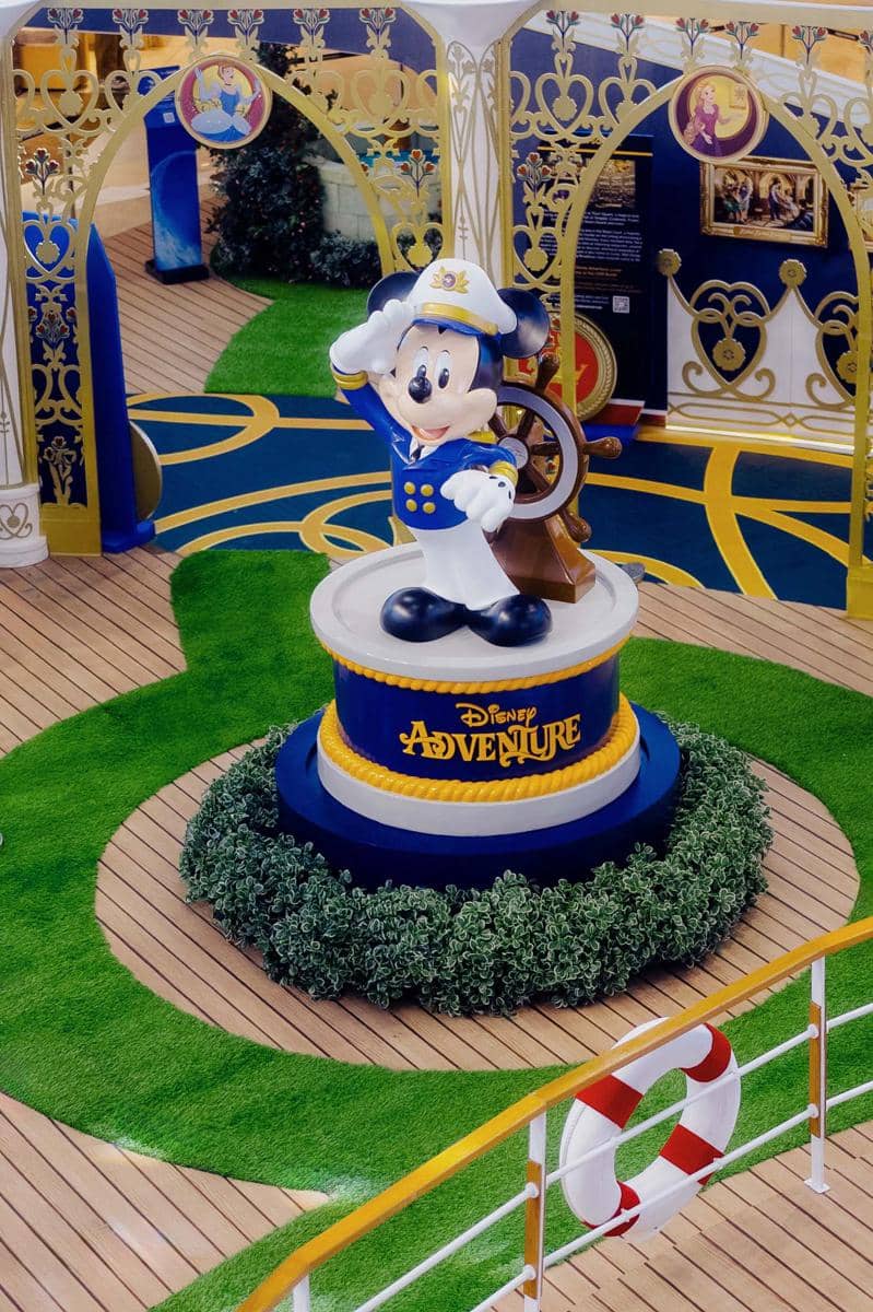 PR004.jpg, Main Atrium Grand Indonesia disulap menjadi instalasi bak dunia ajaib, Aktivitas menarik di berbagai instalasinya, Workshop kreatif dan menarik yang bisa kamu ikuti, Menangkan kesempatan untuk berlayar bersama Disney Adventure di sini!, Promo menarik lainnya selama event berlangsung, Jangan lupa ikuti juga social media competition-nya!