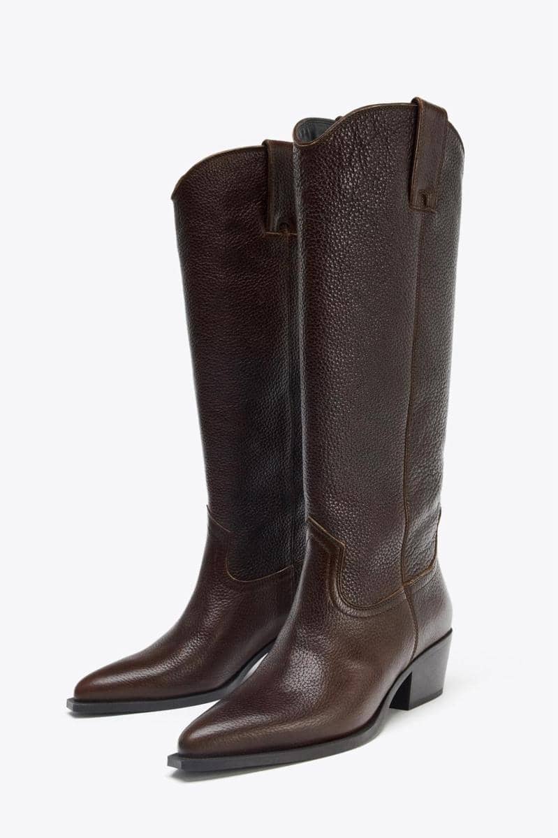 rekomendasi sepatu boots Zara, 1. Zara Bot Hak XL Kulit 50th Anniversary, 2. Zara Bot Stud Cowboy, 3. Zara Bot Tinggi Kulit, 4. Zara Bot Semata Kaki, 5. Zara Sepatu Hak Kitten Suede
