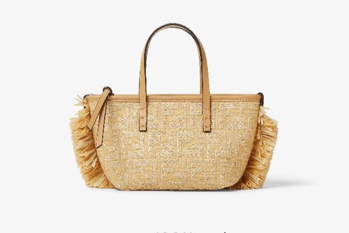 rekomendasi handbag Fendi, 1. Peekaboo ISeeU Small Blue Leather Bag with Laser-Cut Coral Bandana Motif, 2. Peekaboo ISeeU Petite Multicolour Woven Leather and Suede Bag, 3. Fendi Spy Small Pink Leather Bag, 4. Fendi Vanity Mini Bag , 5. Fendi Mini Roll Bag