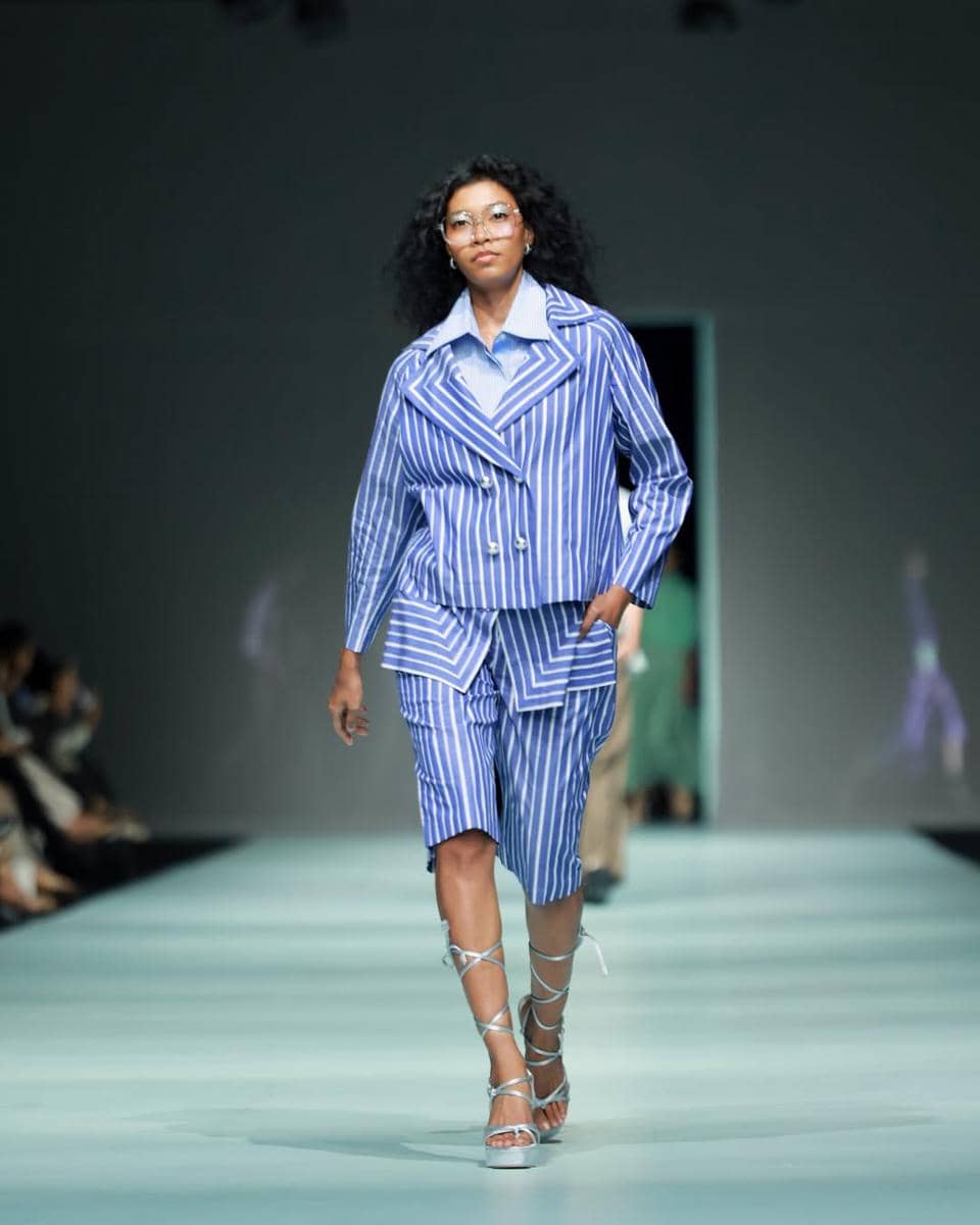 Took center stage in a bold and daring revival at the CONTINUUM- #ARTKEAAnnualShow2025. Daring b.jpg, 1. ARTKEA BLOOM, 2. ARTKEA COLOURS, 3. ARTKEA STRIPES, 3. LACE by ARTKEA, 5. Kolaborasi strategis yang menyempurnakan presentasi
