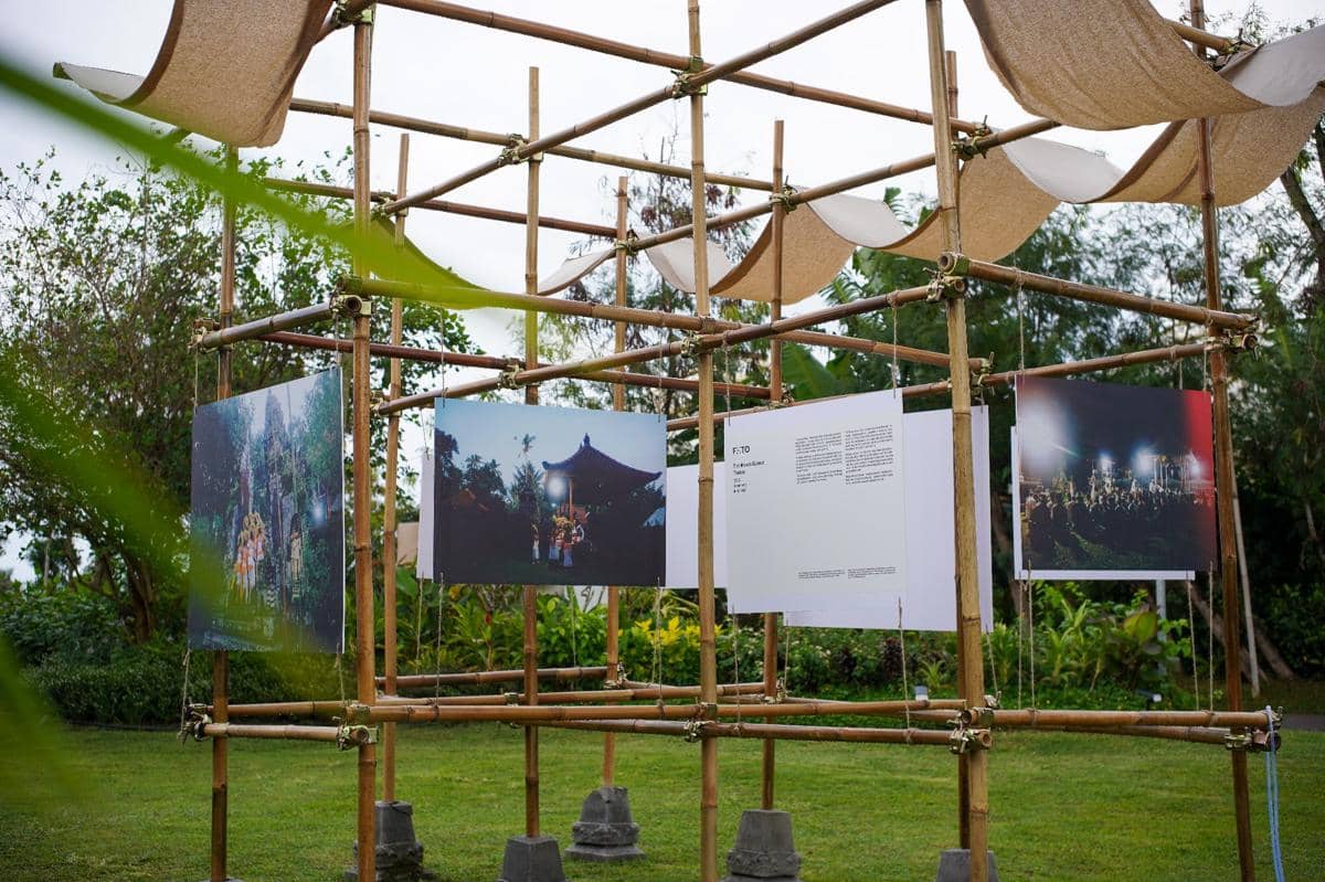 FOTO Bali Festival_Exhibition 7.jpg, 1. Mengusung tema LIFE, 2. Hadir di 3 lokasi bernuansa visual storytelling, 3. Festival menjadi tempat berkumpul dan berkolaborasi, 4. Turut mengadakan puluhan sesi diskusi, 5. Acara bulanan yang merayakan seni