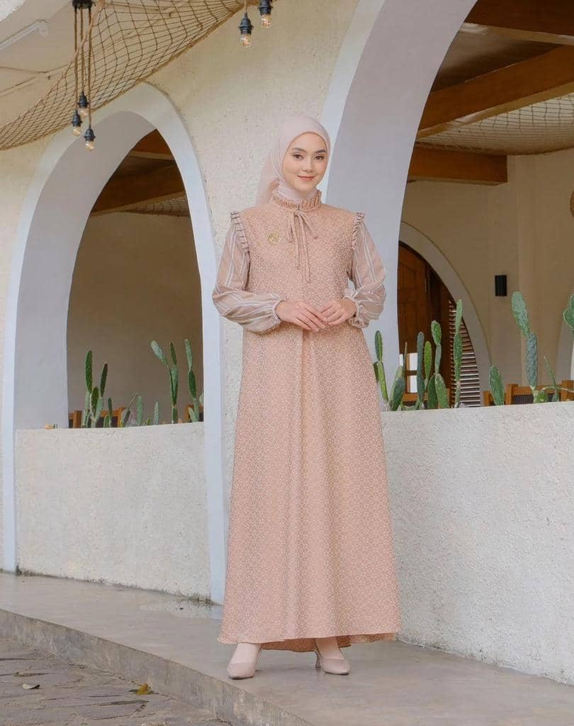 shopee.co.id/ranayabutik, 1. Gamis Kondangan Syar'i Potongan Tanpa Lengan , 2. Gamis Kondangan Syar'i Brokat, 3. Gamis Kondangan Syar'i Bermotif, 4. Gamis Kondagan Syar'i Kombinasi Bahan, 5. Gamis Kondangan Syar'i Kombinasi Model Abaya