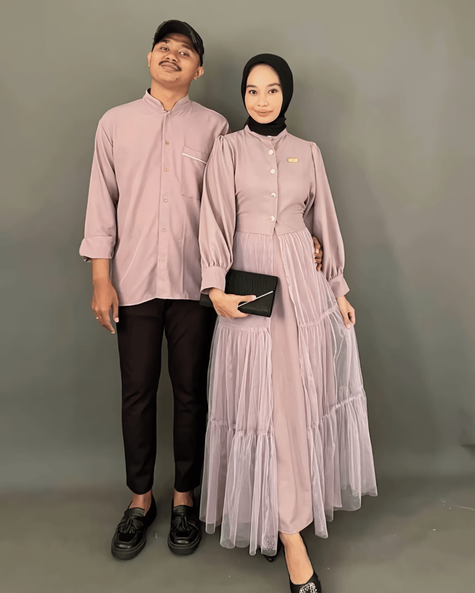 Baju kondangan couple nuansa mauve.png, 1. Baju kondangan couple batik nuansa putih , 2. Baju kondangan couple nuansa biru navy, 3. Baju kondangan couple batik nuansa hitam , 4. Baju kondangan couple nuansa soft mauve , 5. Baju kondangan couple batik nuansa krem