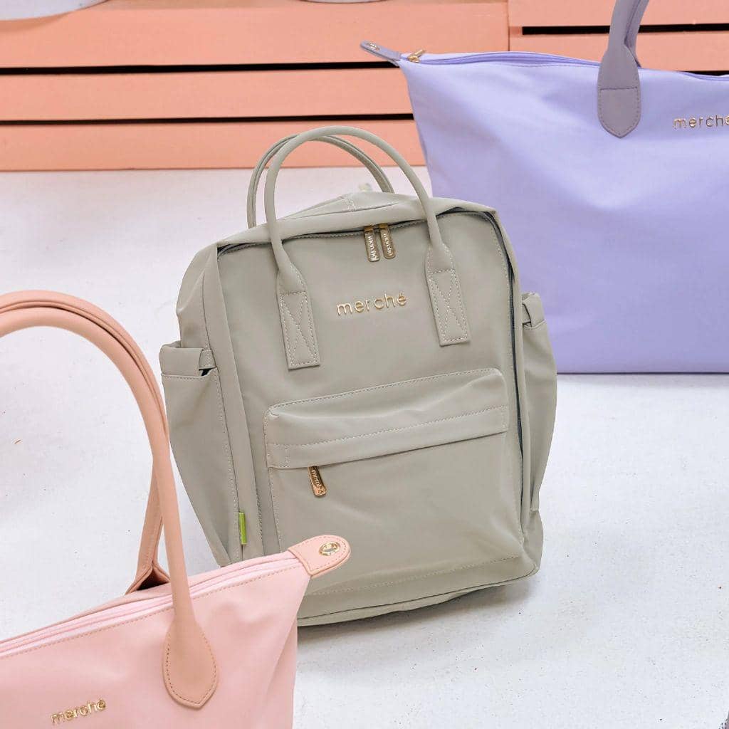 tas kuliah wanita branded, 1. Merché Bree Backpack, 2. Tas Ransel Fjallraven Kanken Re-Wool , 3. Mossdoom Breton Backpack, 4. Elizabeth Malise Backpack, 5. Jims Honey Sasha Bag, 6. Les Catino Retha Daisy Flap Tote, 7. Palomino Samira Tote Bag
