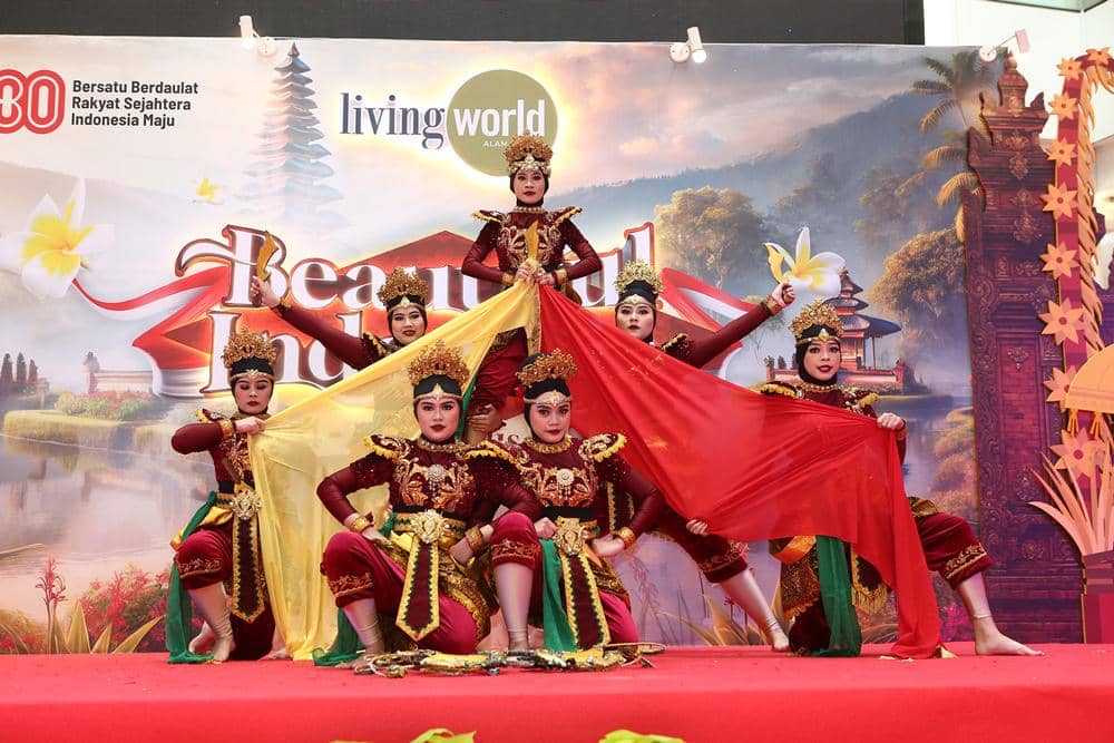 1755365279104.JPG, Aktivitas seru sepanjang bulan Agustus 2025, Makin semarak dengan pameran barang-barang antik, Nggak ketinggalan promo menarik sepanjang Agustus 2025, Tak lupa, kegiatan sosial juga telah sukses diselenggarakan