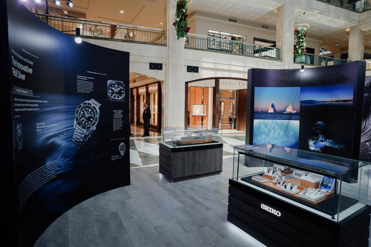 seiko (214 of 251).jpg, 1. Jam tangan selam yang ikonik, 2. Pameran yang menghadirkan sejarah Seiko Diver’s Watch, 3. Terdapat potret eksplorasi bawah laut hingga kawasan Arktik, 4. Pameran yang didominasi warna biru, 5. Hadir hingga 31 Agustus 2025